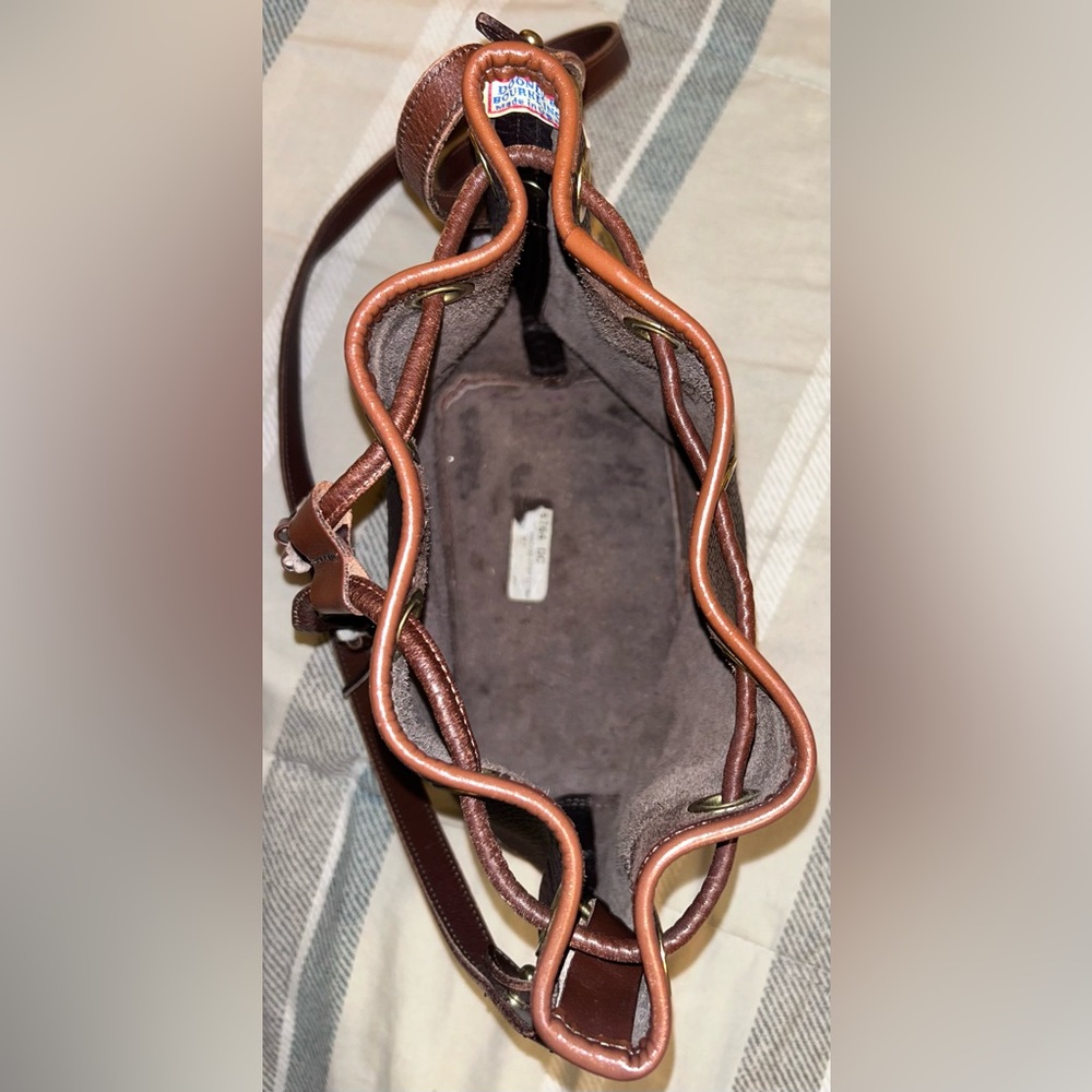 Vintage Authentic Dooney & Bourke Tassle Crossbody Bucket Bag - Picture 12 of 15